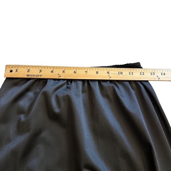 Vintage Bali Black Half Slip w/ Slit in Back. Made in USA. Sz S. Good Condition - Picture 5 of 8